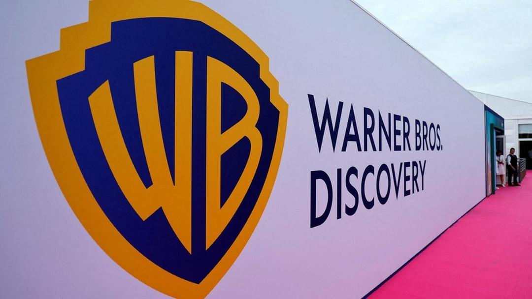 Paramount proponuje 464,4 mld PLN za Warner Bros.
