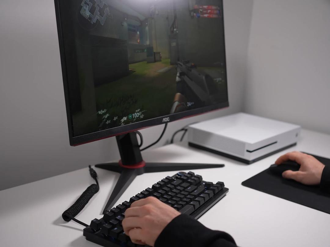 PC schowany w Xboksie — mod, który ma więcej stylu niż instrukcja obsługi