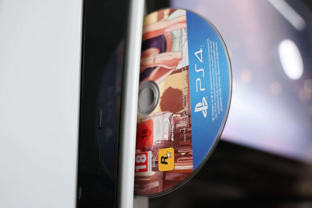 Petycja przeciwko końcowi płyt PlayStation ma już 166 tys. podpisów — gracze nie odpuszczają Sony